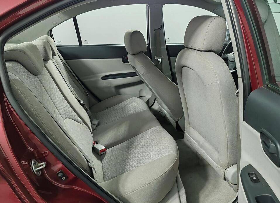 Hyundai Verna, II 1.4 AT (97 л.с.)