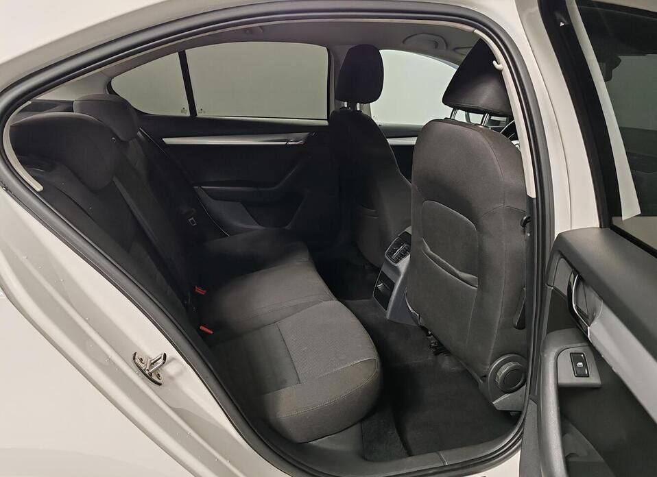 Skoda Octavia, III (A7) 1.4 MT (140 л.с.)