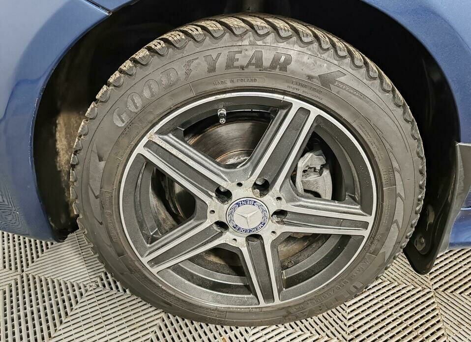 Mercedes-Benz B-Класс 200 2.0 CVT (136 л.с.)