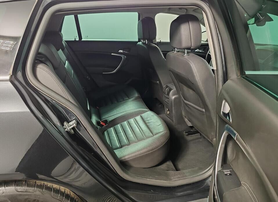 Opel Insignia, I 2.0 AT (220 л.с.)