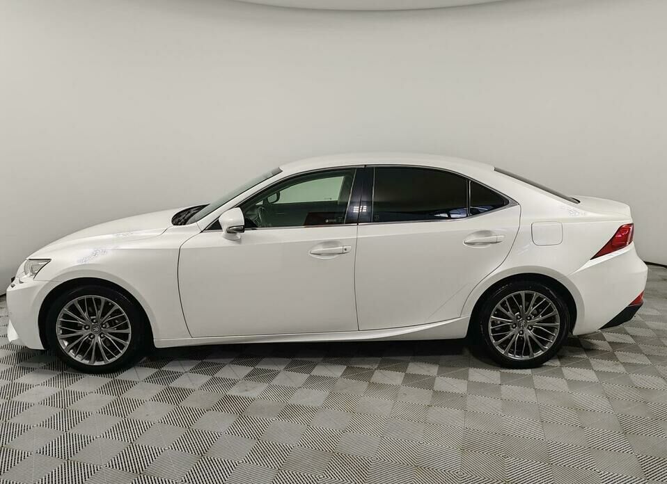 Lexus IS 250 2.5 AT (208 л.с.)