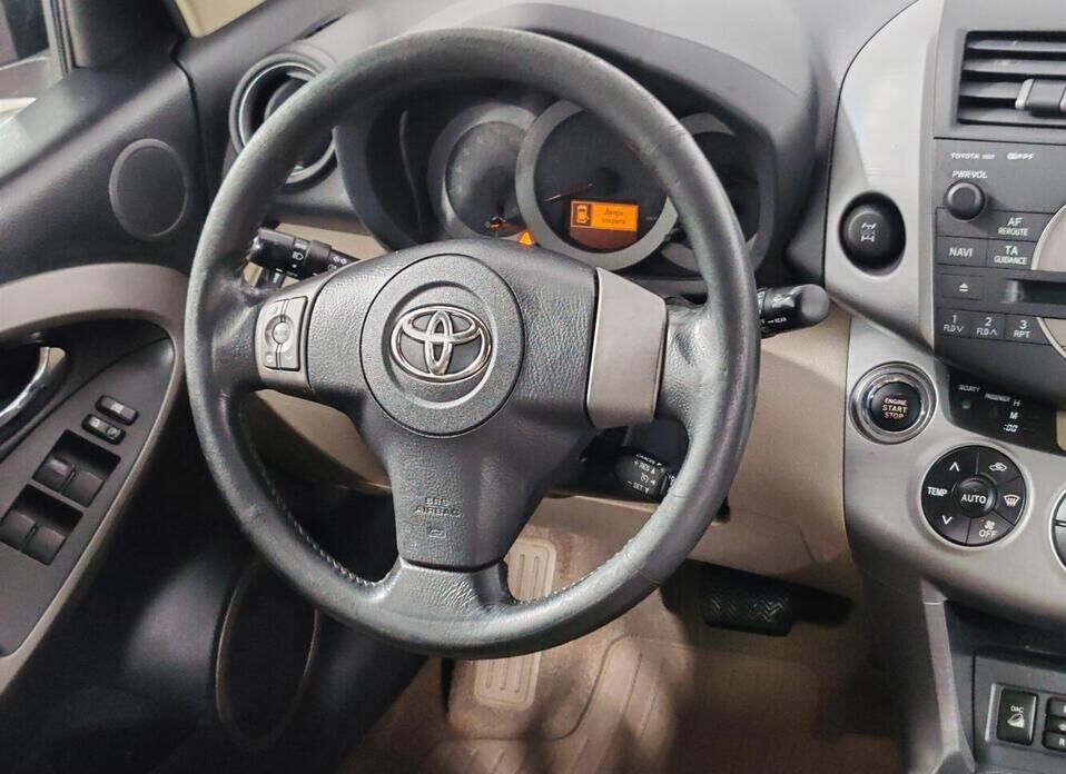 Toyota RAV4 2.4 AT (170 л.с.) 4WD