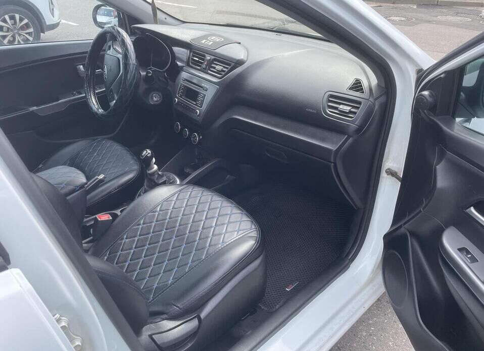 Kia Rio 1.4 MT (107 л.с.)