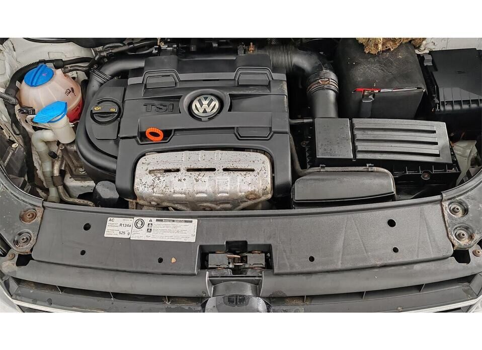 Volkswagen Touran 1.4 AMT (140 л.с.)