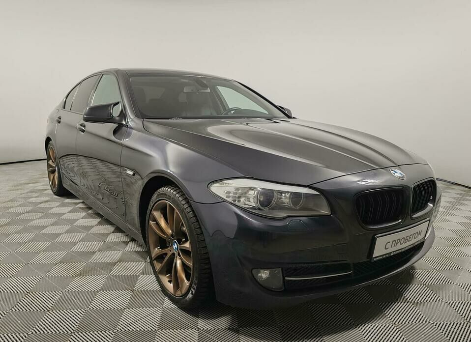 BMW 5 серии 528i 3.0 AT (258 л.с.) 4WD