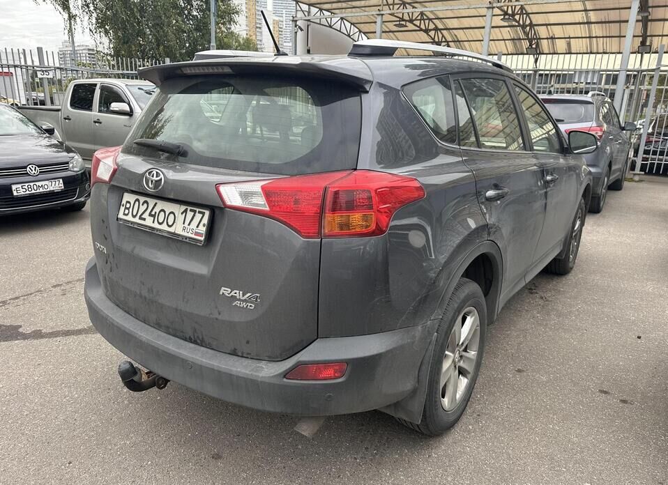 Toyota RAV4, IV (XA40) 2.0 MT (146 л.с.) 4WD