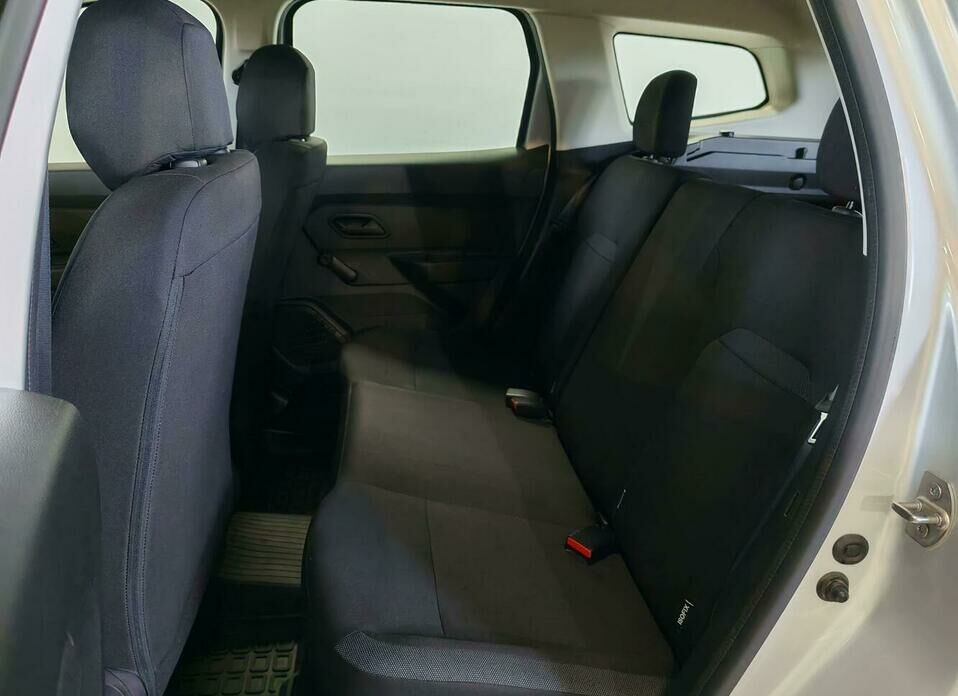 Renault Duster 1.6 MT (117 л.с.) 4WD