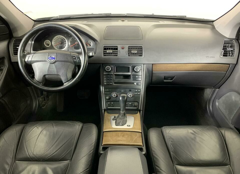 Volvo XC90 2.5 AT (210 л.с.) 4WD