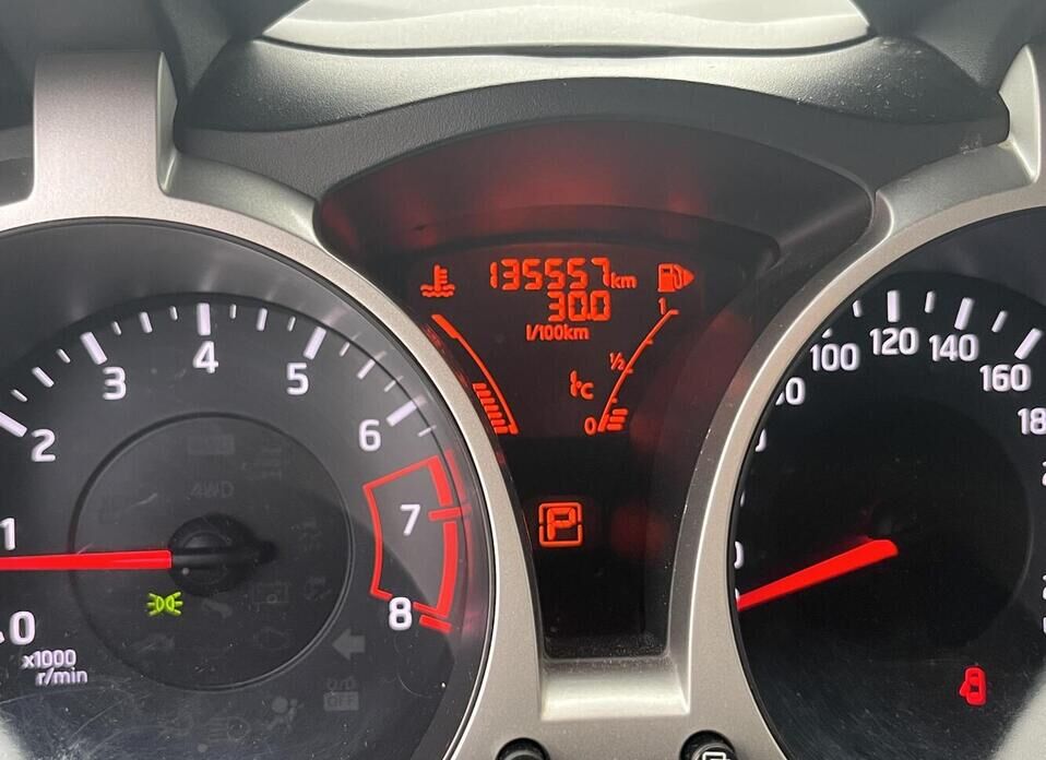 Nissan Juke, I 1.6 CVT (117 л.с.)