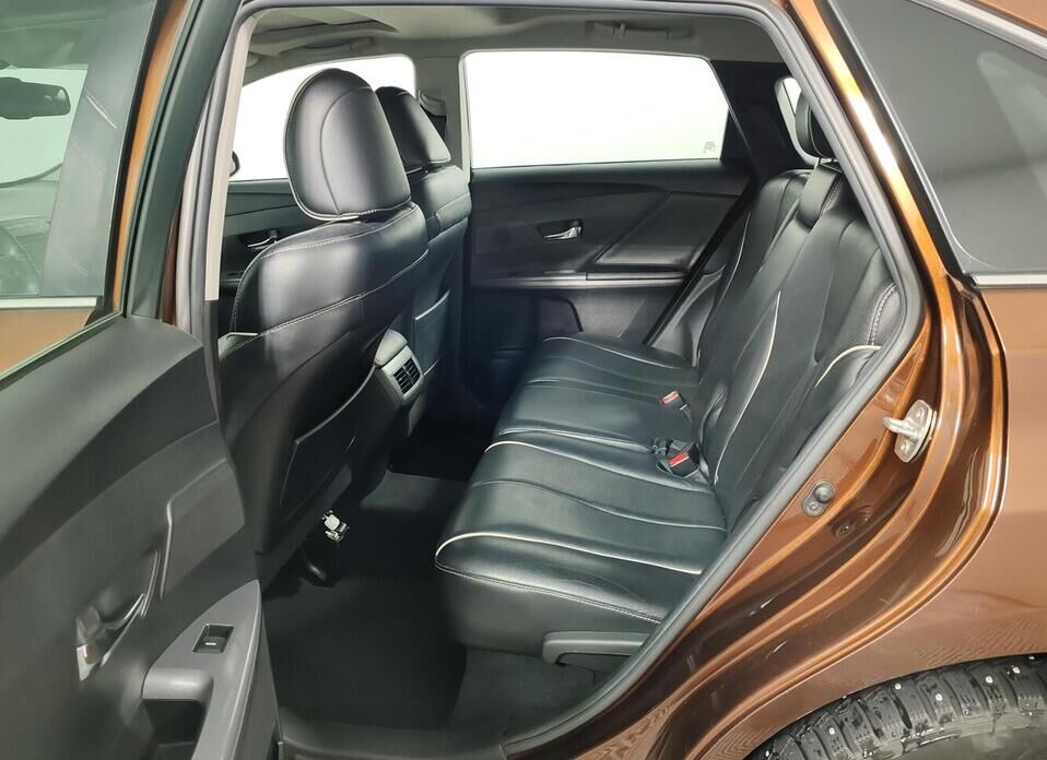 Toyota Venza, I Рестайлинг 2.7 AT (185 л.с.) 4WD