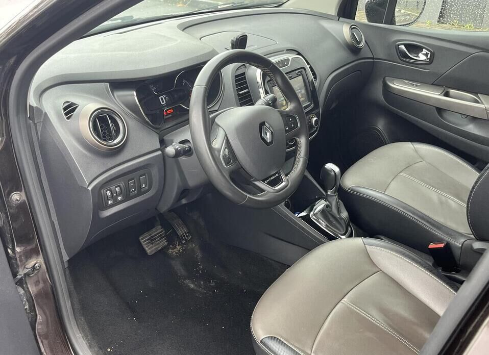 Renault Kaptur, I 2.0 AT (143 л.с.) 4WD