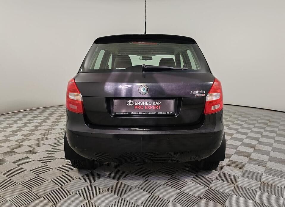 Skoda Fabia, II Рестайлинг 1.6 AT (105 л.с.)