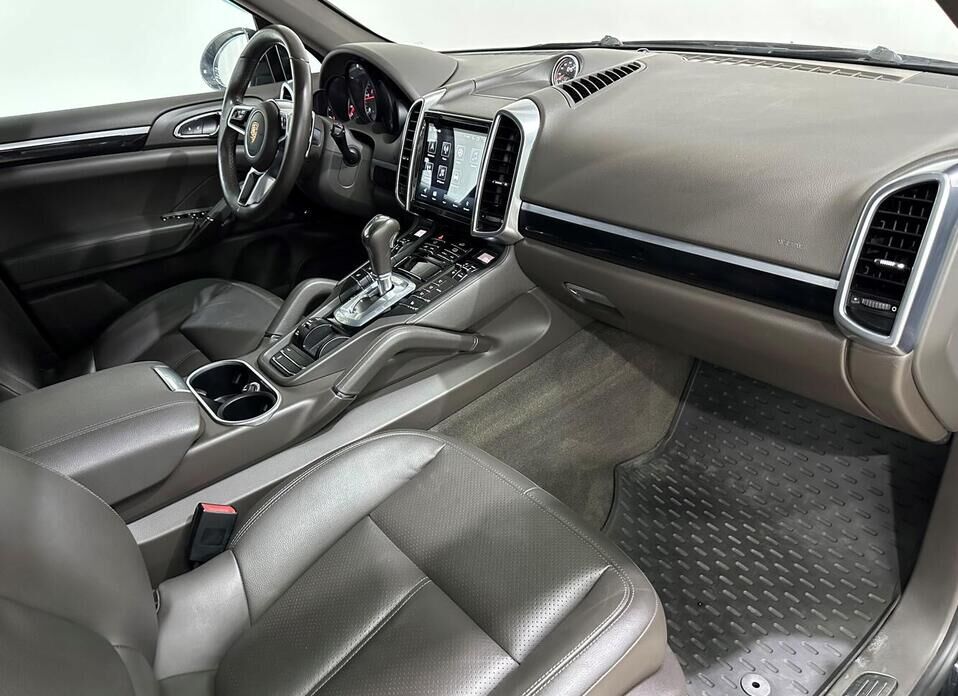 Porsche Cayenne Diesel 3.0d AT (245 л.с.) 4WD