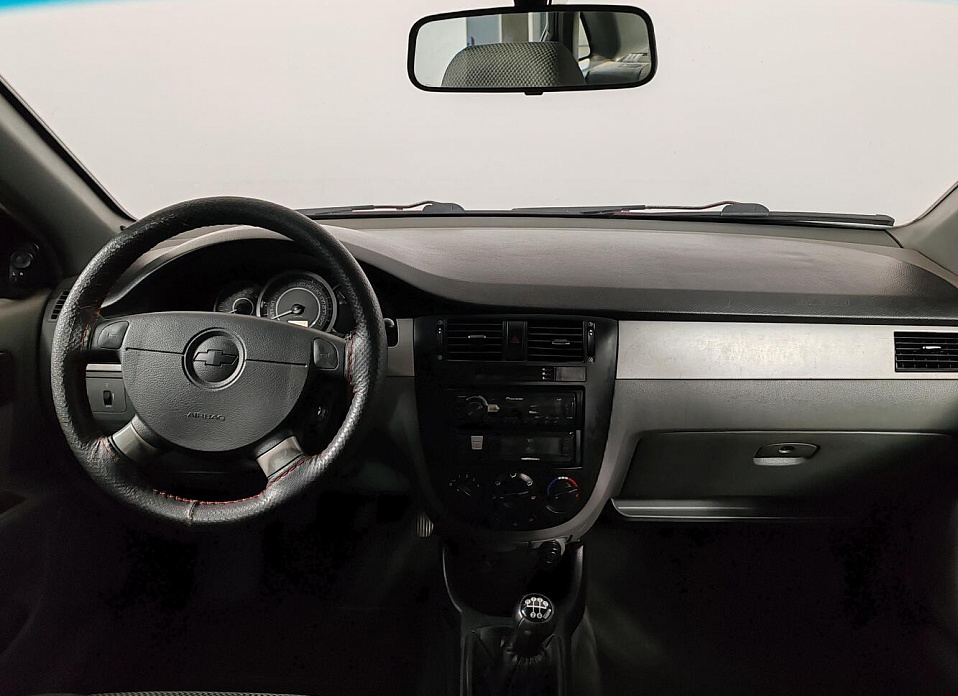 Chevrolet Lacetti 1.8 MT (121 л.с.)