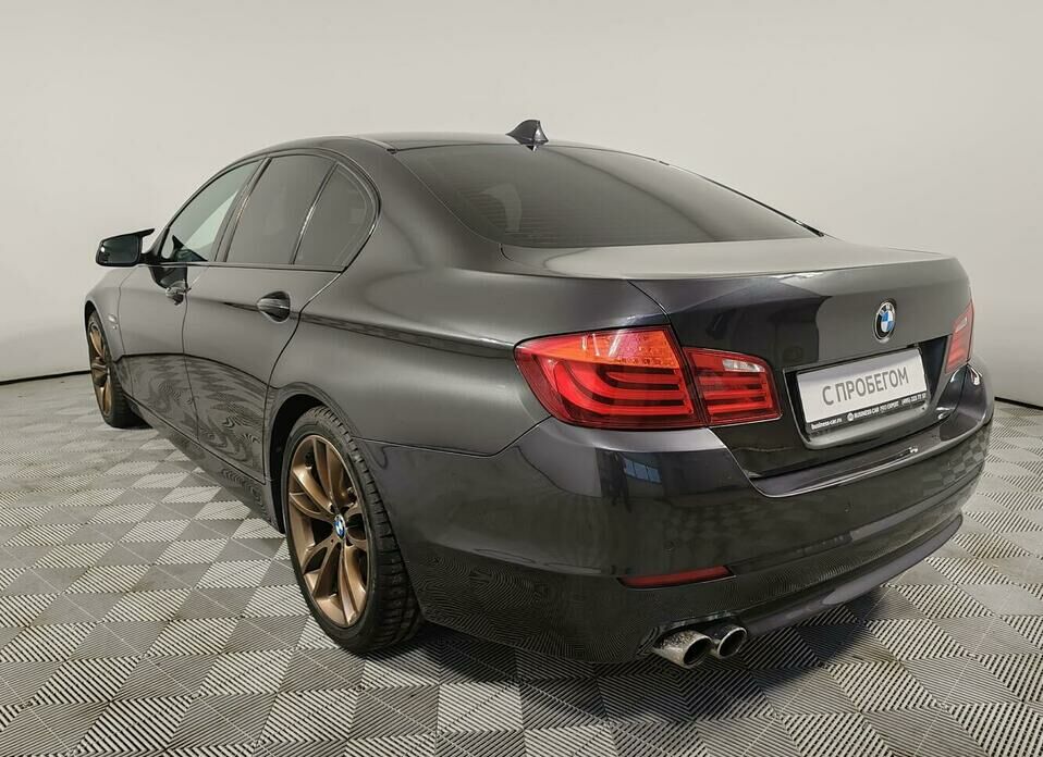 BMW 5 серии 528i 3.0 AT (258 л.с.) 4WD