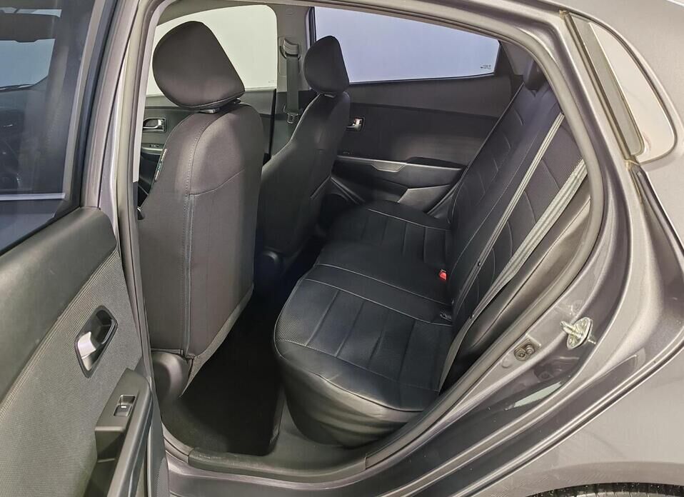 Kia Rio 1.6 AT (123 л.с.)
