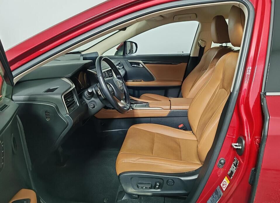 Lexus RX, IV Рестайлинг 300 2.0 AT (238 л.с.) 4WD