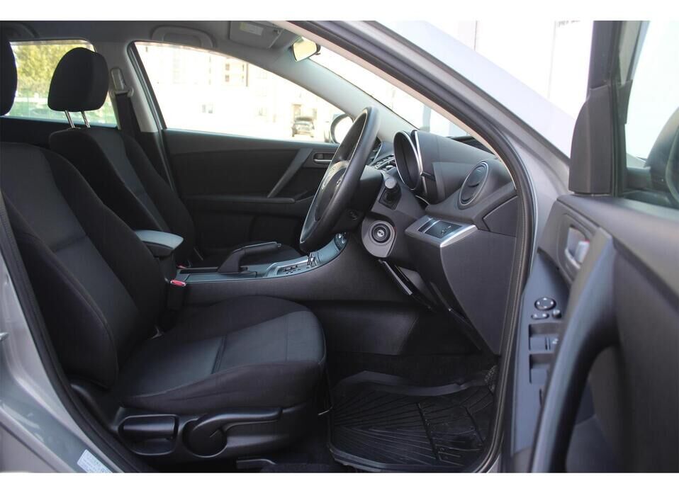 Mazda Axela, II 1.5 CVT (111 л.с.)