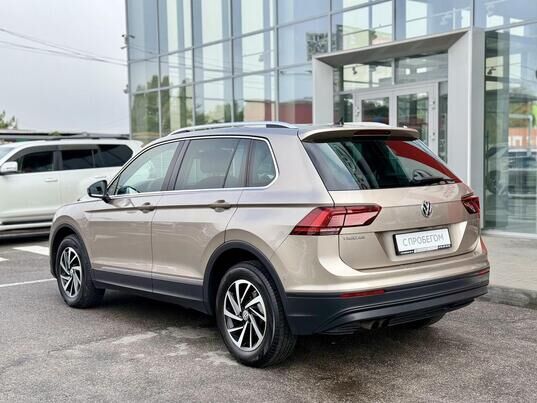 Volkswagen Tiguan, 2018 г., 188 142 км
