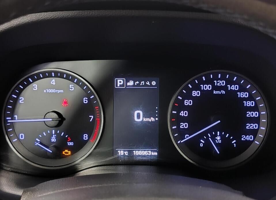 Hyundai Tucson, III 2.0 AT (150 л.с.) 4WD