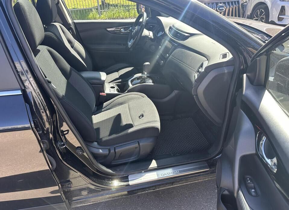 Nissan Qashqai, II Рестайлинг 2.0 CVT (144 л.с.)