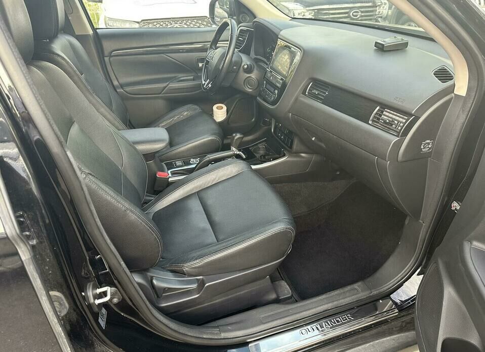 Mitsubishi Outlander 2.0 CVT (146 л.с.) 4WD