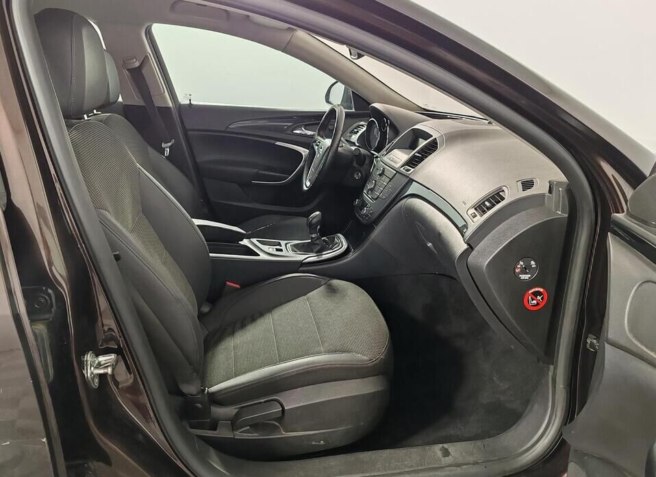 Opel Insignia, I 1.6 MT (180 л.с.)