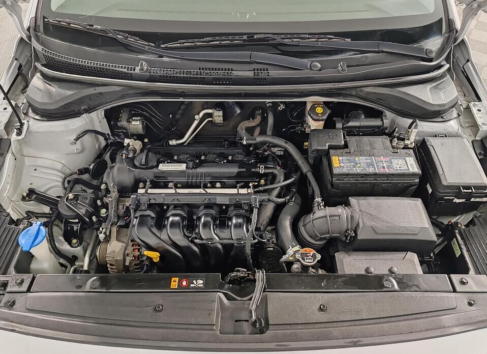 Hyundai Solaris, II Рестайлинг 1.6 AT (123 л.с.)