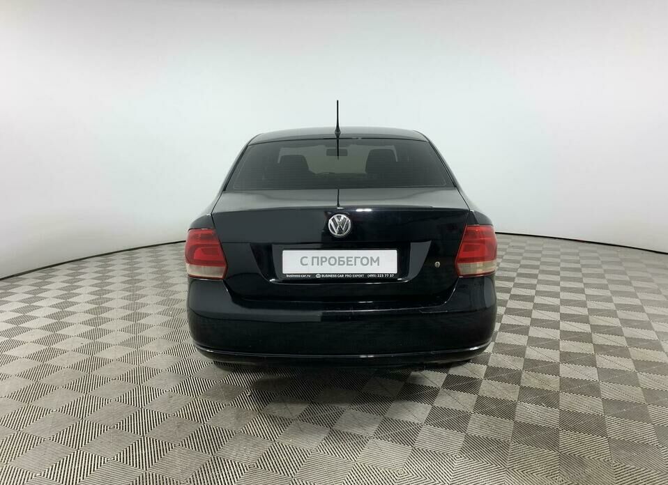 Volkswagen Polo 1.6 AT (105 л.с.)