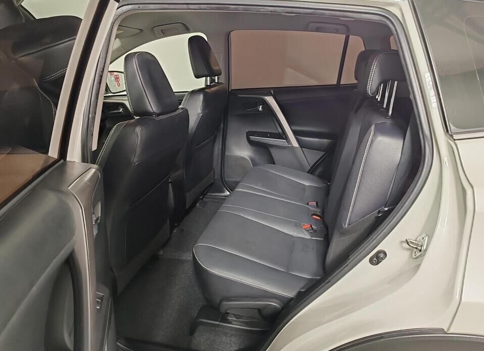 Toyota RAV4, IV (CA40) Рестайлинг 2.0 CVT (146 л.с.) 4WD