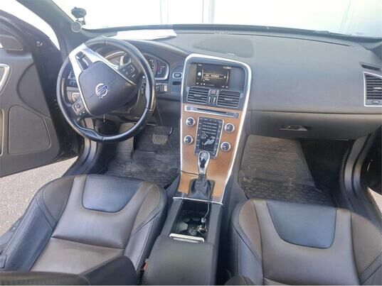 Volvo XC60, 2017&nbsp;г., 260&nbsp;477&nbsp;км