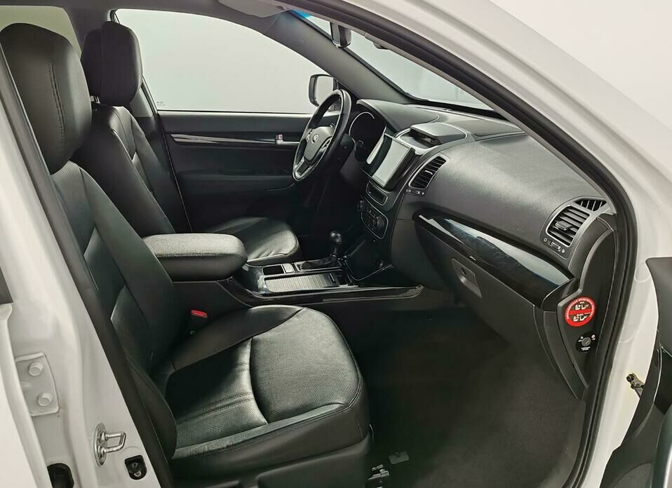 Kia Sorento 2.2d AT (197 л.с.) 4WD