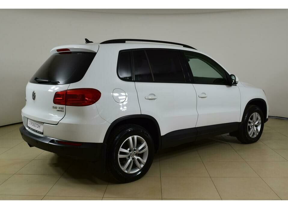 Volkswagen Tiguan 2.0 AT (170 л.с.) 4WD