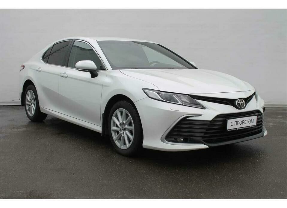 Toyota Camry 2.5 AT (200 л.с.)