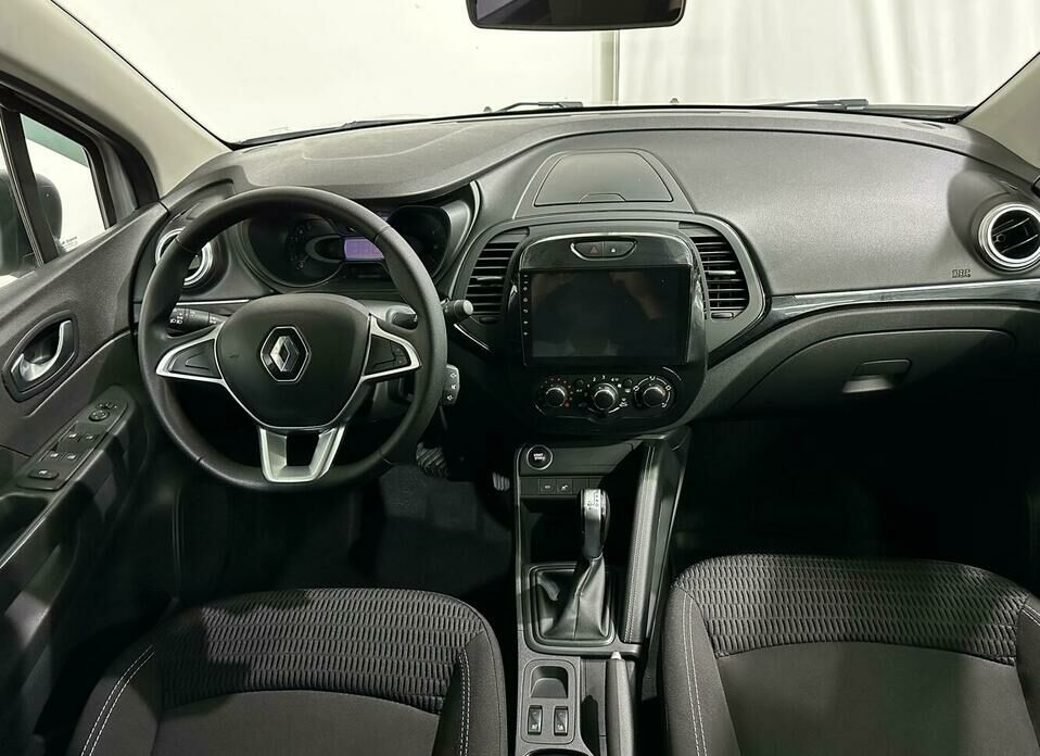 Renault Kaptur 1.6 CVT (114 л.с.)