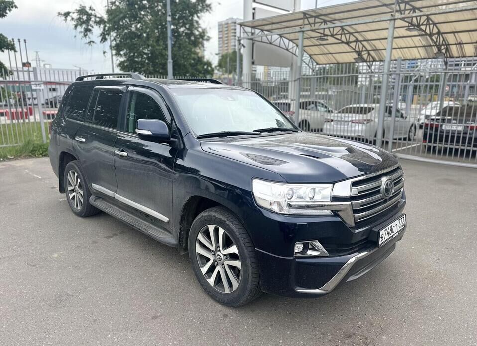 Toyota Land Cruiser, 200 Series Рестайлинг 2 4.5d AT (249 л.с.) 4WD