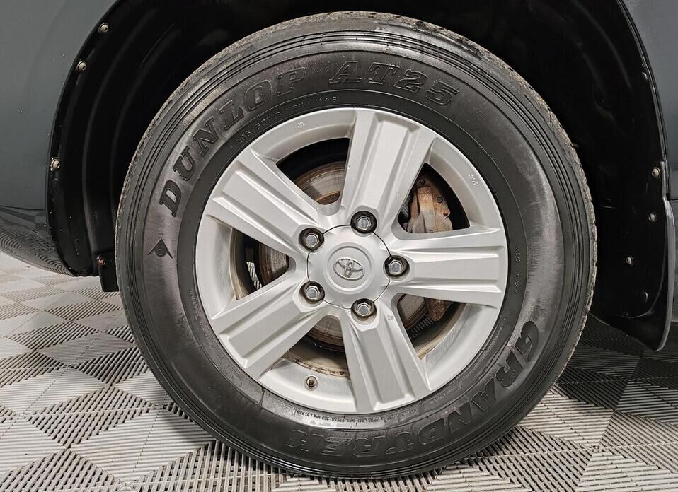 Toyota Land Cruiser, 200 Series Рестайлинг 1 4.5d AT (235 л.с.) 4WD