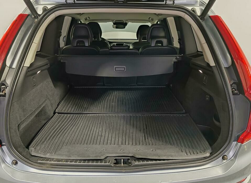 Volvo XC90 2.0d AT (235 л.с.) 4WD