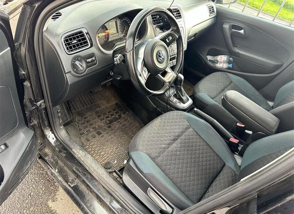 Volkswagen Polo 1.6 AT (110 л.с.)
