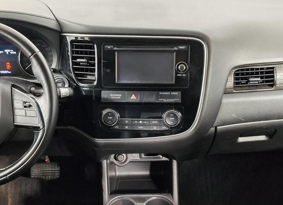 Mitsubishi Outlander, III Рестайлинг 2 2.0 CVT (146 л.с.) 4WD