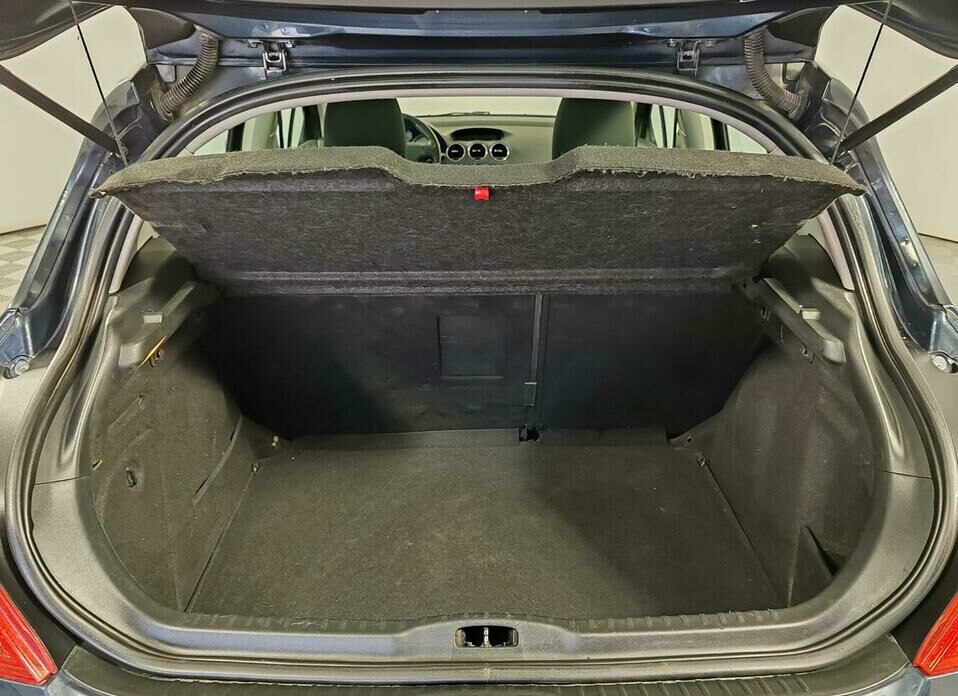 Peugeot 308 1.6 MT (120 л.с.)