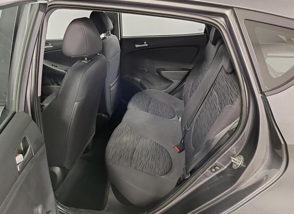 Hyundai Solaris 1.4 AT (107 л.с.)
