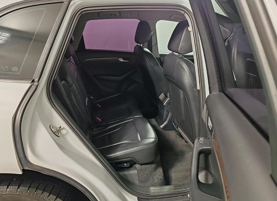 Audi Q5, I (8R) Рестайлинг 2.0d AMT (177 л.с.) 4WD
