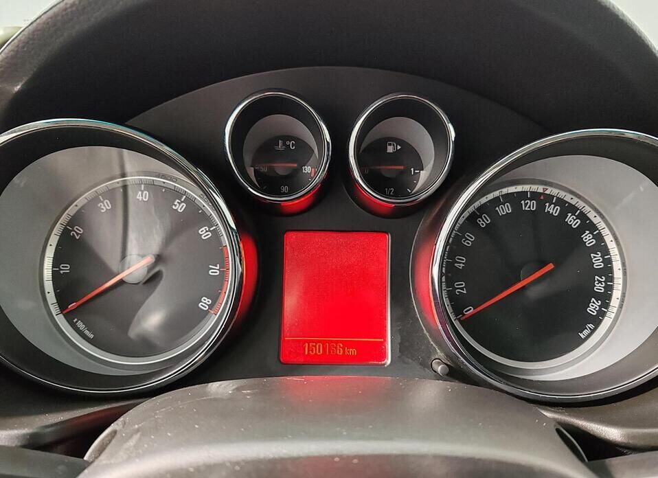 Opel Insignia, I 2.0 AT (220 л.с.)