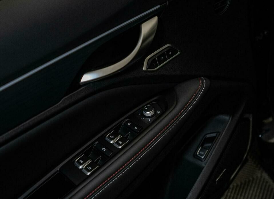 Knewstar 001 2.0 AT (238 л.с.) 4WD