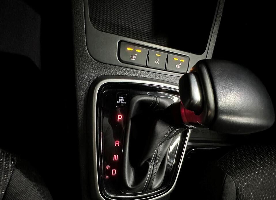 Kia Rio, IV Рестайлинг X 1.6 AT (123 л.с.)