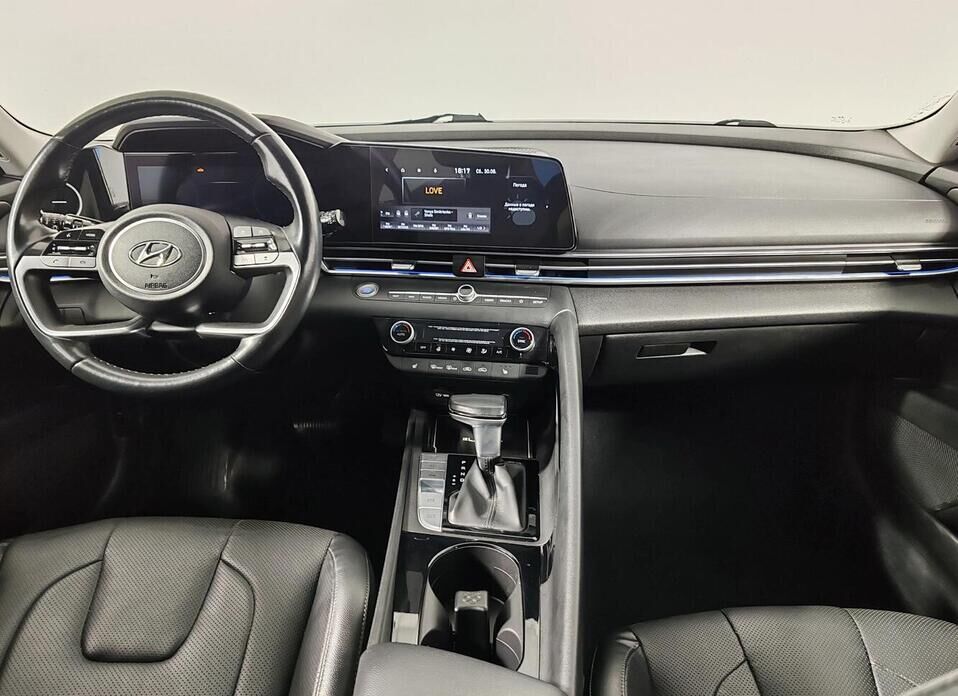 Hyundai Elantra 2.0 AT (150 л.с.)