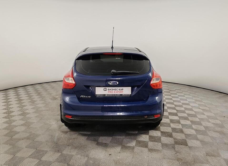 Ford Focus, III 1.6 MT (105 л.с.)