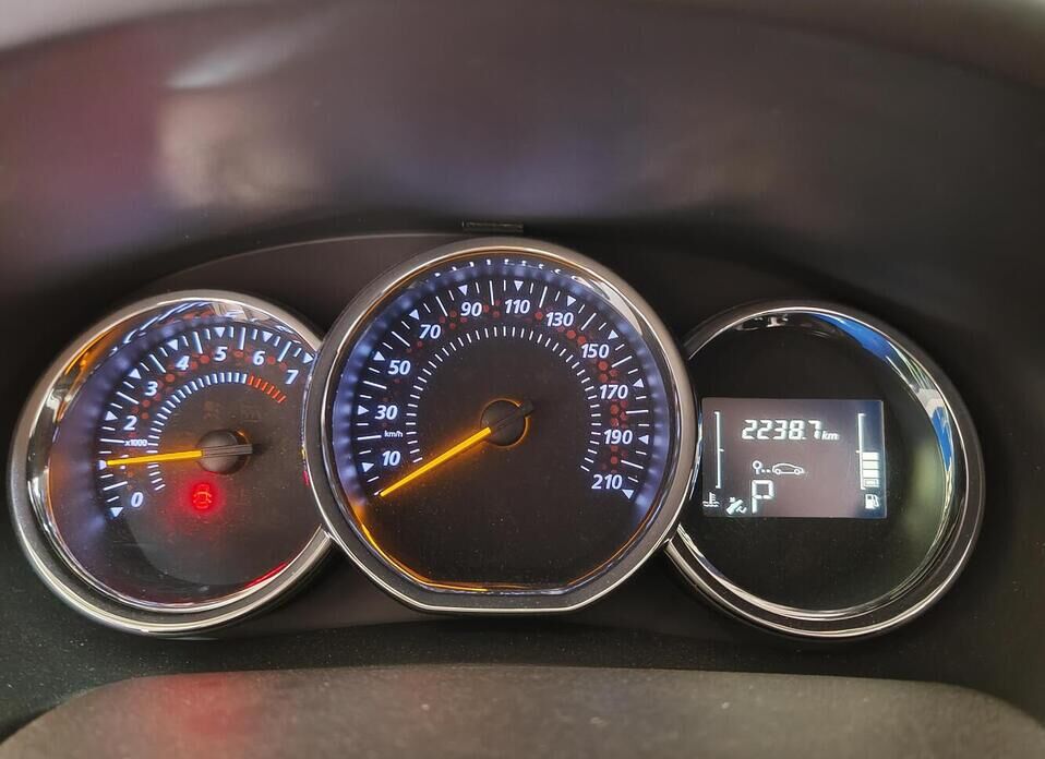 Renault Sandero Stepway 1.6 AT (102 л.с.)