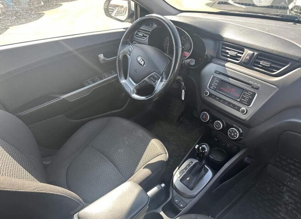 Kia Rio, III Рестайлинг 1.6 AT (123 л.с.)